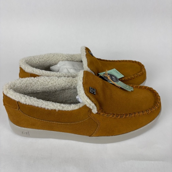 DC Men's Villain 2 SE Slip-on Shoes in a Mid Brown with Faux Fur. Size 10.5 - Picture 6 of 13